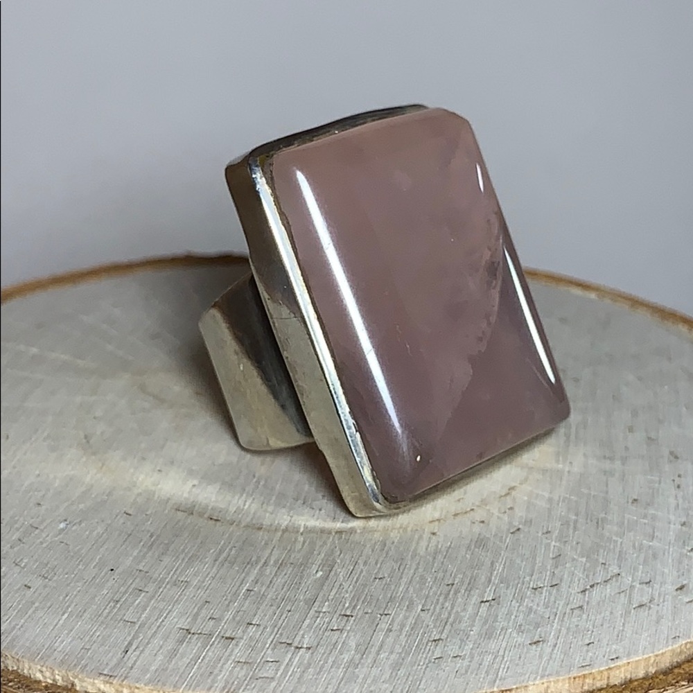 Large natural rose quartz ring